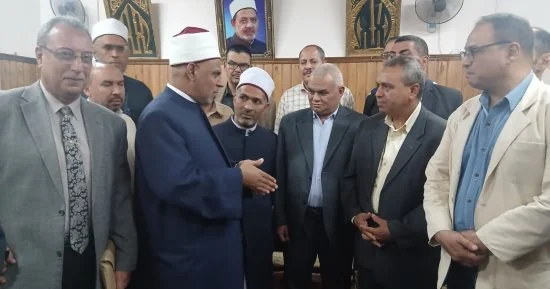 الشيخ احمد الشرقاوي رئيس قطاع المعاهد الازهرية خلال زيارته