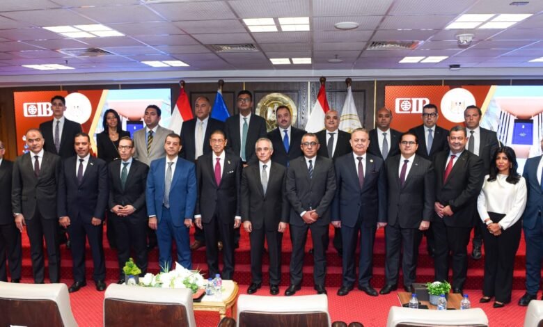 عقب توقيع للبروتوكول